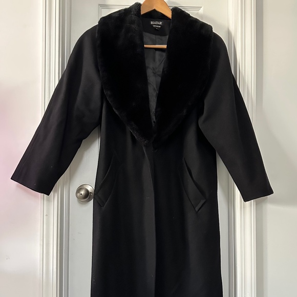 Braefair Vintage Wool Long Coat | Size 6 | Made in Ukraine - Picture 15 of 16